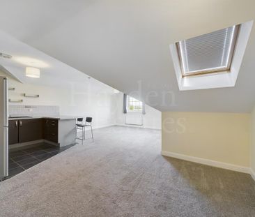 2 bedroom apartment to rent - Photo 2