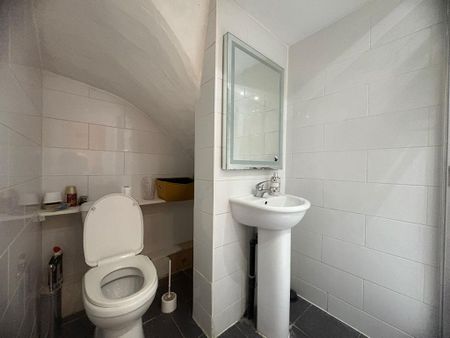 1 bedroom house of multiple occupation to rent - Photo 2