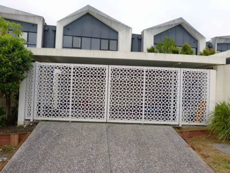 “Freshly Painted in Excellent Location” - Photo 4