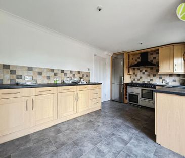 3 bedroom end of terrace house to rent - Photo 6