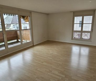 4 1/2-Zimmerwohnung im Zentrum von Lotzwil - Photo 1