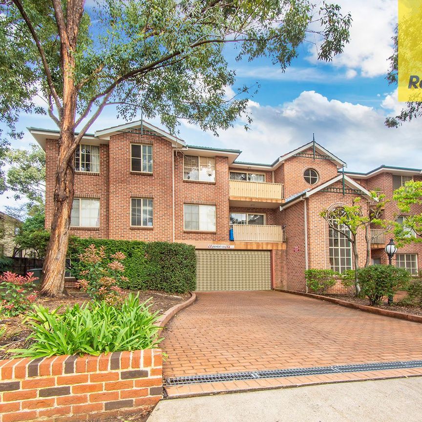 Spacious 2 Bedroom Apartment - Photo 1