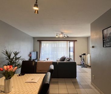 Appartement te huur in Erembodegem voor € 835 met 2 slaapkamers - Photo 3