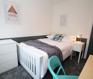 2 bedroom flat to rent - Photo 6