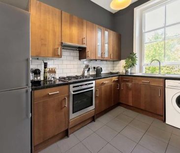 Spacious, quiet room in North London (N4) with excellent transport ... - Photo 6