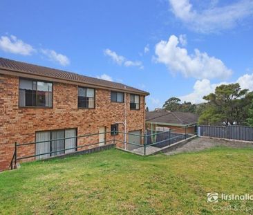 Spacious Coastal Living - Walk to Kendalls Beach - Photo 4