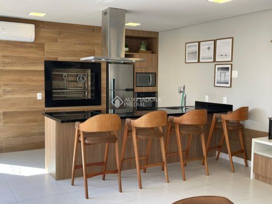 Apartamento com 2 quartos e 56m² para alugar em Pedra Branca, Palhoça. - Photo 1