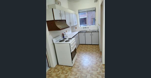 Neat & Tidy Two-Bedroom Unit in Prime Hurstville Location - Photo 1