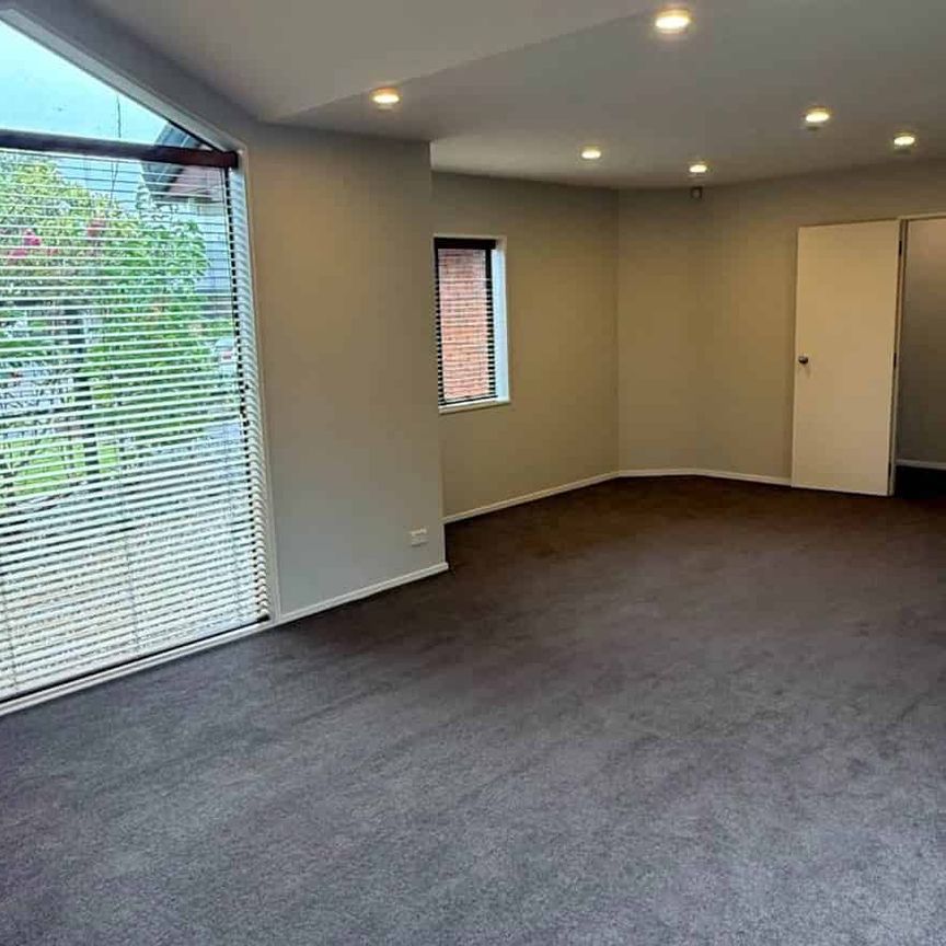 Quality House - Quality Area - Quality Lifestyle - Photo 1