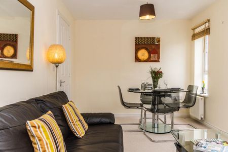 1 bedroom serviced apartment to rent - Photo 5