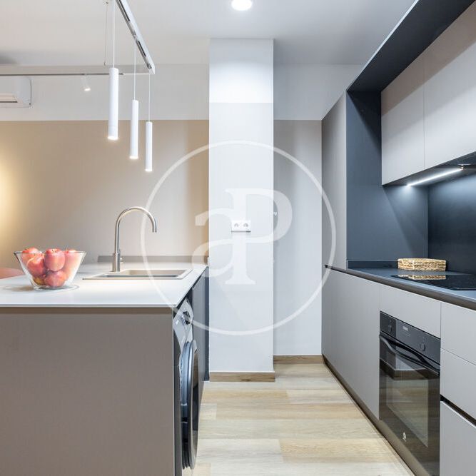 Flat for rent with Terrace in San Francesc (Valencia) - Photo 1