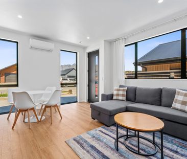 Modern unit in Hanley's Farm - Photo 6