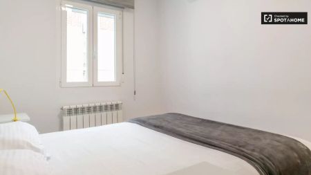 2-bedroom apartment for rent in Goya, no bills included - Photo 2