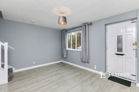 2 bedroom semi detached to rent Lindale Close, Gamston, Nottingham, Nottinghamshire, NG2 - Photo 2