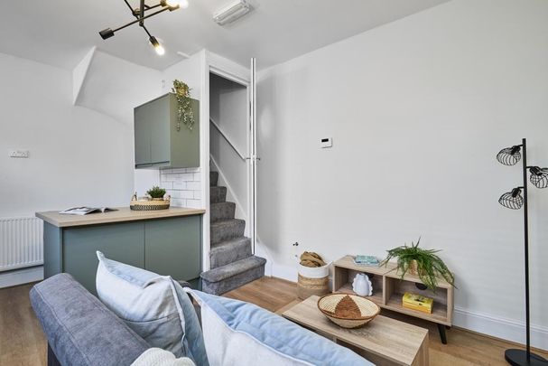 2 bedroom terraced house to rent - Photo 1