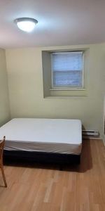 1 CH - 1 SDB - Montréal - $880 /mo - Photo 4