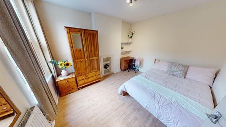 5 bedroom semi-detached house to rent - Photo 3