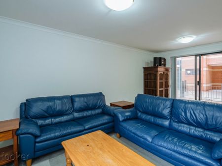 Inner City Living - Photo 4