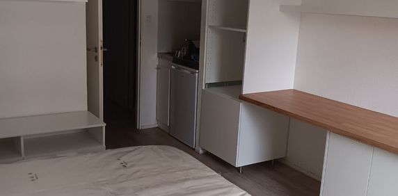 studio meublé à neuf - proche Gare de Tours - Photo 2