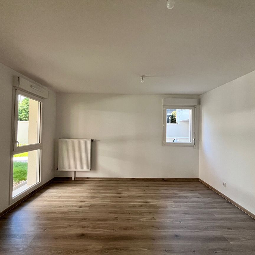 Appartement Le Petit Quevilly 1 pièce(s) 31.92 m2 - Photo 1