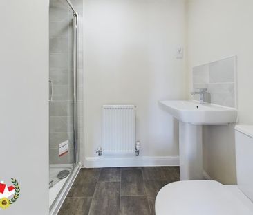 Laurie Close, Yate, Bristol - Photo 4