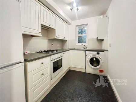 The Byfrons, Boundary Road, Farnborough, Hampshire, GU14 6SE - Photo 4