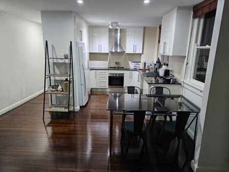 Bellevue Hill - Photo 5