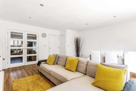 Four Oaks, Hurst Green, RH8 - Photo 3