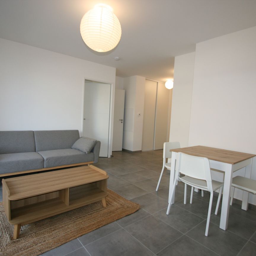 Location Appartement 2 pièces 41m² CHAMBERY 73000 - Photo 1