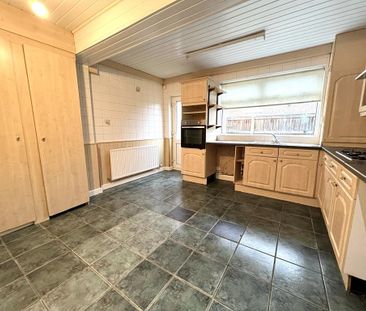 3 bedroom terraced house to rent - Photo 6