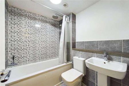 Narromine Drive, Calcot, Reading, Berkshire, RG31 - Photo 4