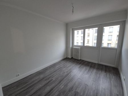 Location Appartement 4 pièces 71m² VILLERS LES NANCY 54600 - Photo 2
