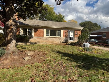 For Lease - 559 Drury Lane, Burlington, Ontario - Photo 4