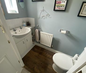 3 bedroom semi-detached house to rent - Photo 5