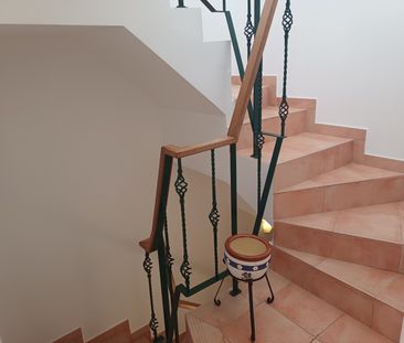 Andar de Moradia T2 , totalmente mobilado , com terraço amplo, Vist... - Photo 1