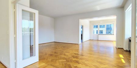 Appartement te huur in Etterbeek voor € 3.500 met 4 slaapkamers - Photo 2