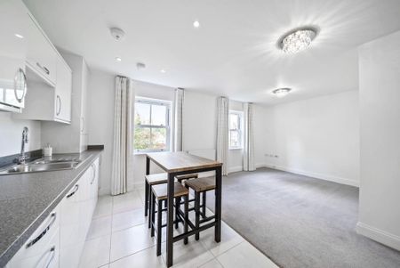 2 bedroom apartment to rent - Photo 2