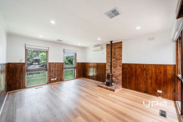 Charming, Comfortable & Convenient - Photo 1