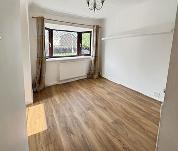 3 bedroom link detached house to rent - Photo 3