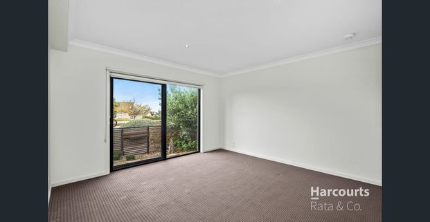 Stunning 3-Bedroom Home in Greenvale - Photo 1