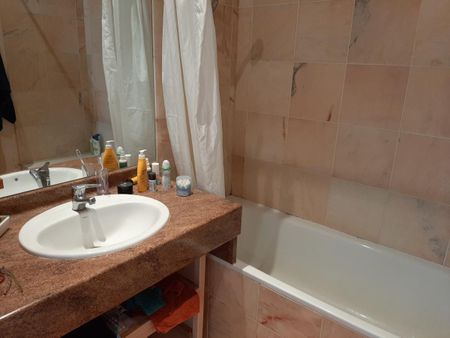 Location Appartement 2 pièces 50m² BORDEAUX 33000 - Photo 5