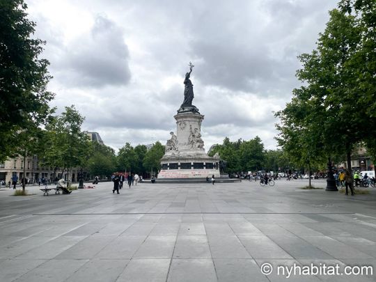 Logement à Paris, Location meublée - Photo 1