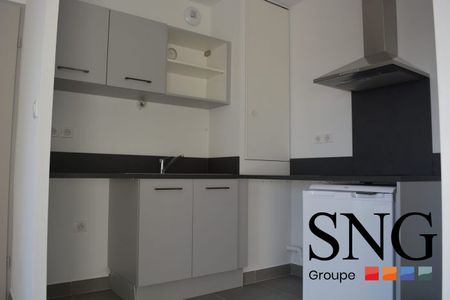 T2 AVEC BALCON ET PARKING - Photo 3