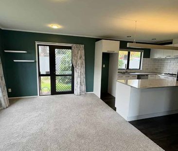 201C Windsor Avenue - Photo 2