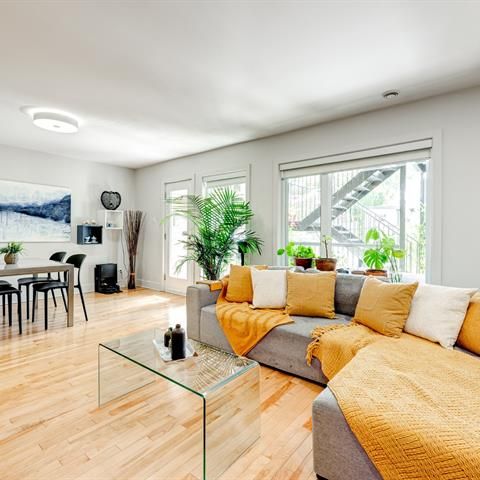 1860 Rue Darling - Photo 1