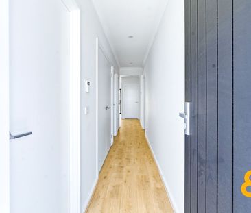 Modern Family Living in a Prime Tarneit Location - Photo 2