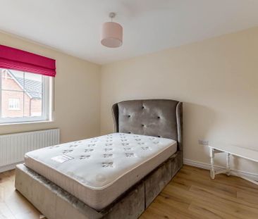 23 Sir Richard Wallace Road, Lisburn, BT28 3ZH - Photo 5