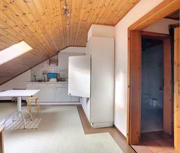 Appartement meublé à louer – 2ᵉ étage d'un petit immeuble calme - Photo 3