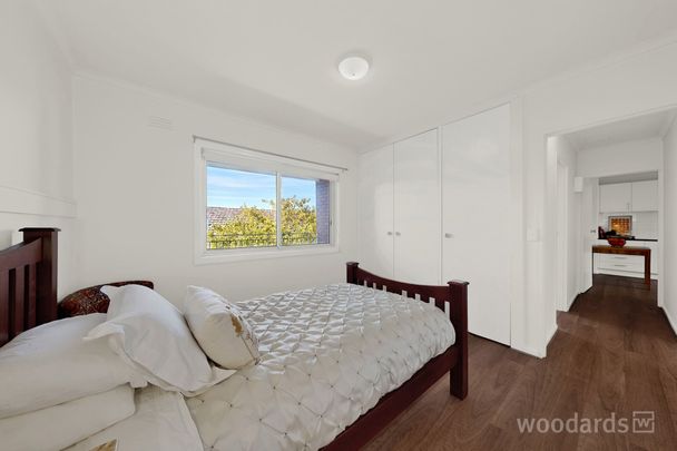 A Perfect Blend of Space, Style and Simplicity - Photo 1