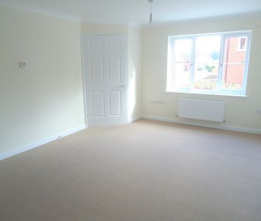The Crescent, Drayton, NR8 6RF - Photo 3
